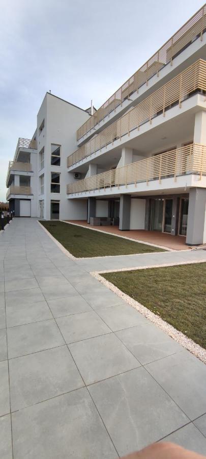 Nowoczesny Apartament 07 辛安诺泽蒂 外观 照片